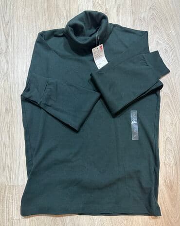 Юникло водолазки . Размер С на М тоже подойдёт. Уника !!! последние 2