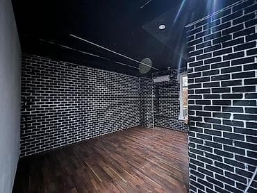 юг 2 мкр: Сдается помещение в аренду, г. Ош, Дом быта. 🔵 18кв м 🔵 ком.услуги — 3