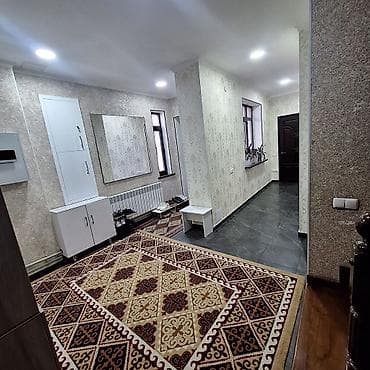 Дома: Шашылыш түрдө 3 кабаттуу, 8 бөлмөлүү үй сатылат! 💰 Баасы: 400 000 АКШ — 5