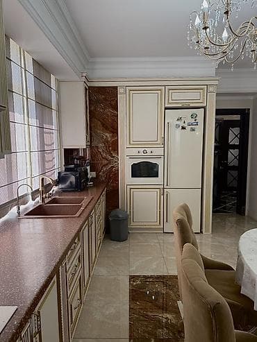 4 комнаты, 140 м² — 7