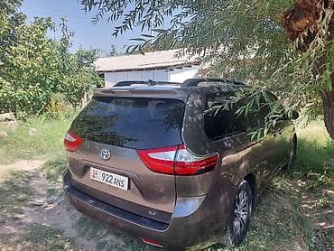 абхаз авто машины: Toyota Sienna: 2019 г., 3.5 л, Автомат, Бензин, Минивэн — 5