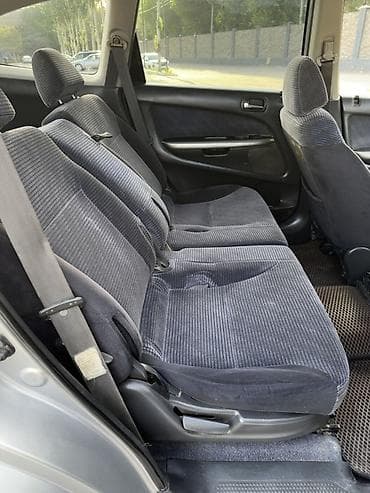 кузов стрим: Honda Stream: 2002 г., Автомат, Бензин, Минивэн — 5