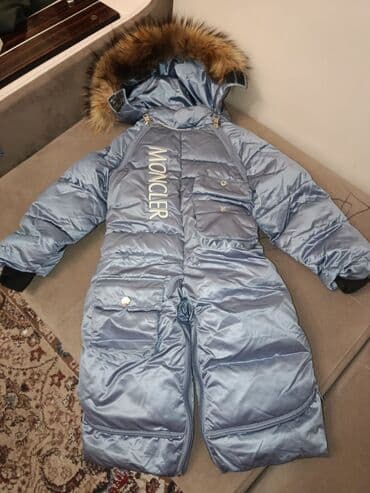 адежду: Детский зимний комбинезон Moncler - Теплый цельный комбинезон с — 1