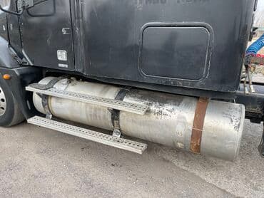 с связи с переездом: Тягач, 2005 г. — 4