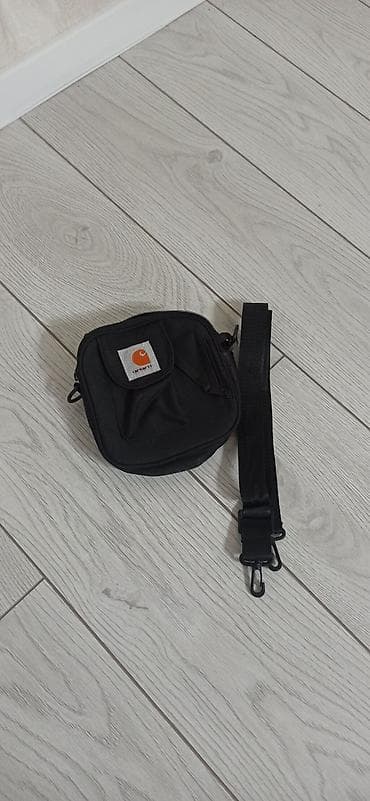 Сумка carhartt в идеальном состоянии!