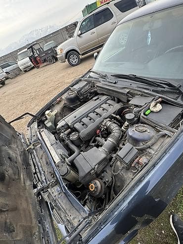 Унаа сатуу: BMW 5 series: 1993 г., 2.5 л, Кол менен иштөөчү, Бензин, Седан — 8
