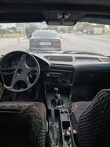 volvo fl: BMW 525: 1990 г., 2.5 л, Механика, Бензин, Седан — 5