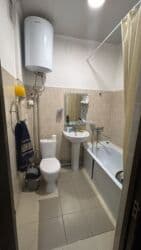 сдаю квартиру беловодское: 1 бөлмө, 46 кв. м, 106-серия жакшыртылган, 1 кабат, Дизайнердик ремонт — 6