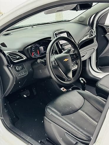 highlander 2012: Chevrolet Spark: 2019 г., 1 л, Автомат, Бензин, Хэтчбэк — 5