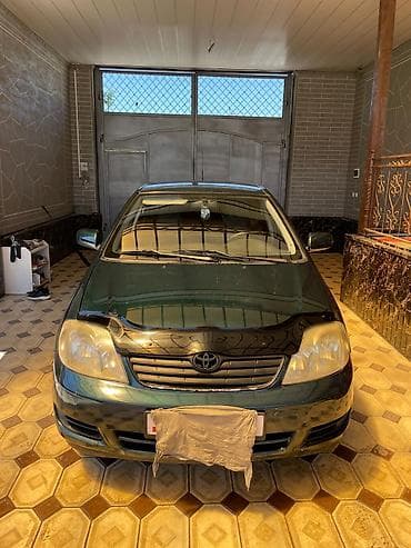 Toyota Corolla: 2005 г., 1.6 л, Механика, Бензин, Седан