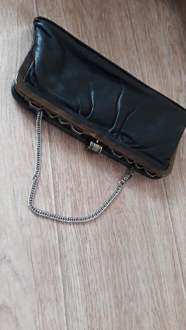 Чистая кожа. италия. состояние 10/10