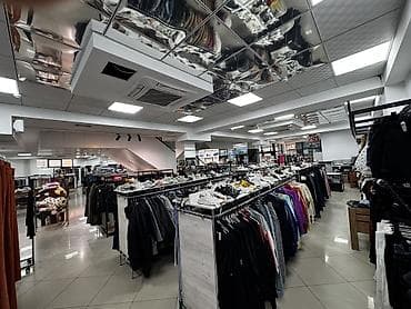 Недвижимость: Торговое место, В торговом центре, 430 м² Действующий, Без оборудования, С ремонтом, Вода, Канализация, Отопление, Отдельный вход, 1 линия, Склад — 9