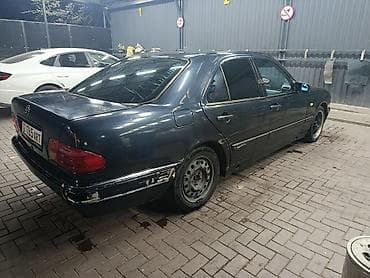 каропка свик: Mercedes-Benz E-Class: 1998 г., Седан — 6