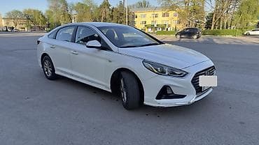 седан срочно продаю: Hyundai Sonata: 2017 г., Газ, Седан — 2