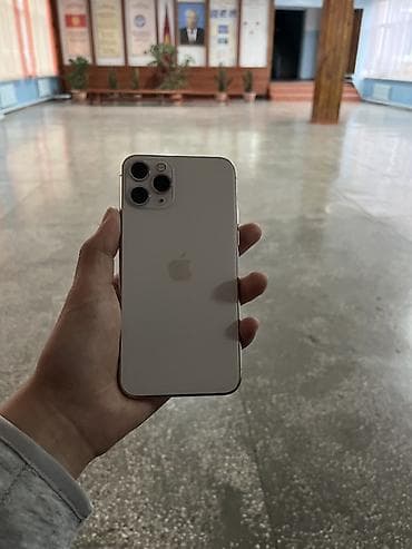 macbook 11: IPhone 11 Pro, Серебристый — 1