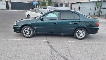 Toyota Avensis: 2000 г., 2 л, Механика, Бензин, Седан — 4