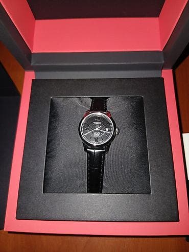 Личные вещи: Классические часы часы, Tissot, Швейцария, Водонепроницаемые, Женские, Новый — 5