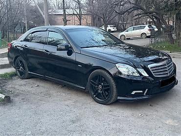 mers e124: Mercedes-Benz E-Class: 2010 г., 1.8 л, Автомат, Бензин, Седан — 2