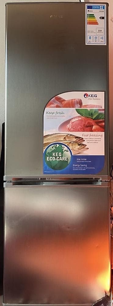 590: Холодильник KEG KD218R, двухкамерный, нижняя морозильная камера — 1
