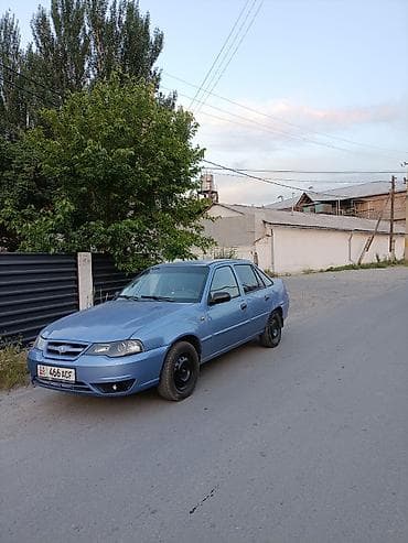 Daewoo Nexia: 2008 г., 1.5 л, Механика, Бензин, Седан