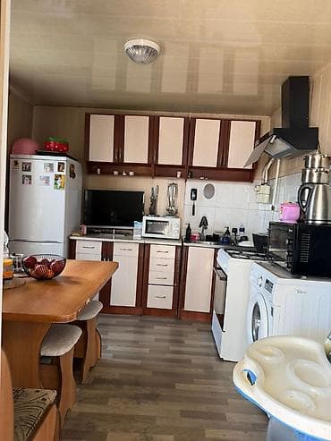 дом район церкви: Продаётся дом в самом центре города. Локация: - Район Церковь — — 3