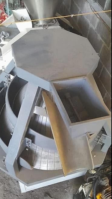 Кафелер, ресторандар үчүн: Продаю оборудования для хлебопекарни: тестоделитель и округлитель — 3