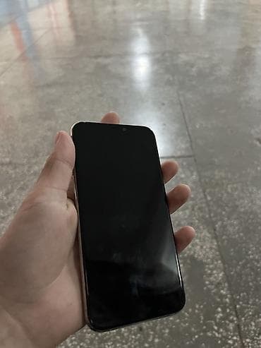 macbook 11: IPhone 11 Pro, Серебристый — 4