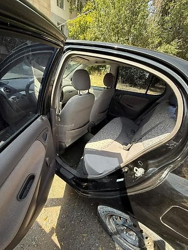 авто жак: Toyota Echo: 2002 г., 1.5 л, Автомат, Газ, Седан — 7