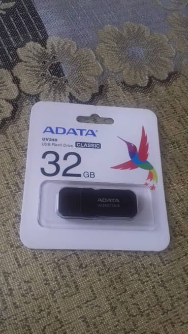 Флеш, 128 гб. Новая