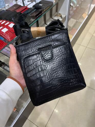 Ювелирные изделия: Барсетка из натуральной кожи Производство Турция Количество — 3