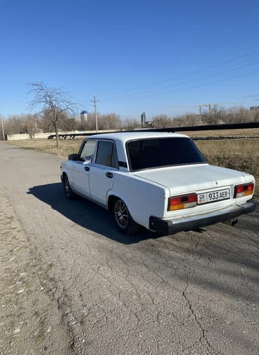 срочно продаю в связи с переездом: ВАЗ (ЛАДА) 2107: 2006 г., Механика, Седан — 1