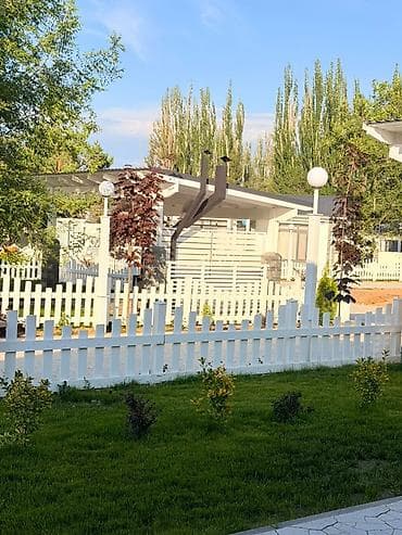 Chaika Resort коттедж на 5-6 чел 2 спальни и гостиная Свободные at lalafo.kg Chaika Resort коттедж на 5-6 чел 2 спальни и гостиная Свободные