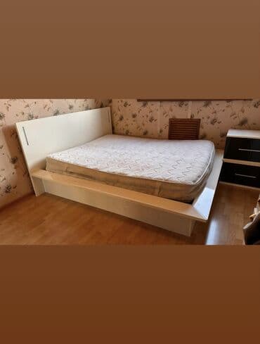 кровать двуспальная без матраса: За всё это 25тысяч сом!!! — 2