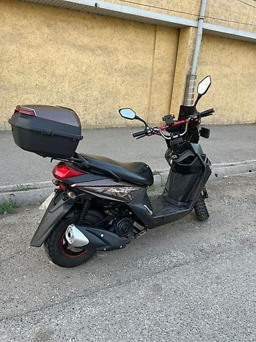 Самокаты: 150 куб. см, Бензин, Б/у — 3