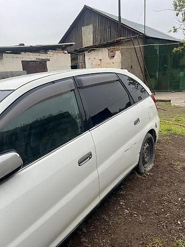 tayota funcargo: Toyota Nadia: 1998 г., 2 л, Автомат, Бензин, Минивэн — 9