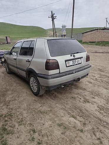 toyota four runner: Volkswagen Golf: 1993 г., 1.8 л, Механика, Бензин, Хэтчбэк — 7