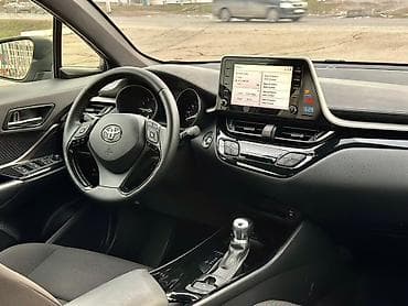 Унаа сатуу: Toyota C-HR: 2018 г., 2 л, Вариатор, Бензин, Кроссовер — 2