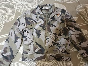 Женская одежда: Камуфляжная куртка с декором - Принт: милитари — 1
