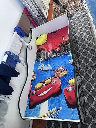 Текчелер, стеллаждар, секичелүү койгучтар: Унаа түрүндөгү керебет, ЛДСП — 2