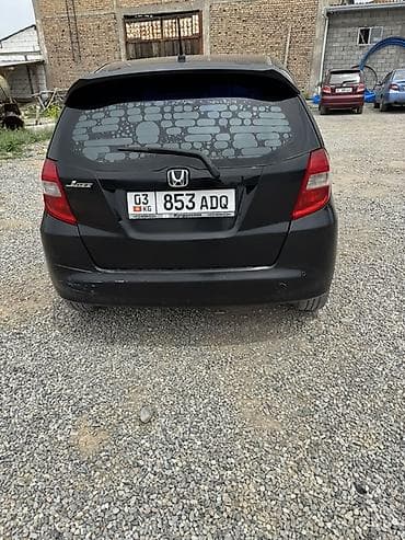 ош ишкаван: Honda Jazz: 2010 г., 1.2 л, Кол менен иштөөчү, Бензин, Хетчбек — 4