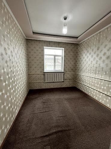 Продажа домов: Продается дом 4 комнат, 3 соток Есть свет, вода Отопление и — 4