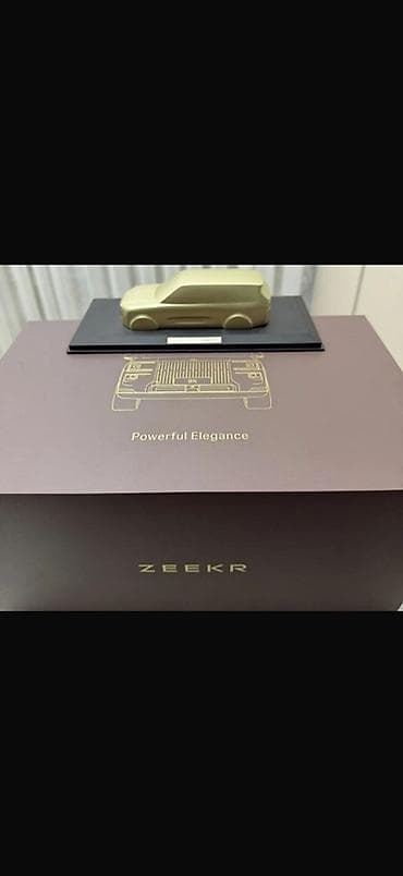 Zeekr: Подарочный набор ZEEKR 9X «Powerful Elegance» Состав: - Коллекционная — 2