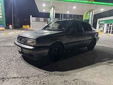 двери на венто: Volkswagen Vento: 1992 г., Механика, Седан — 4