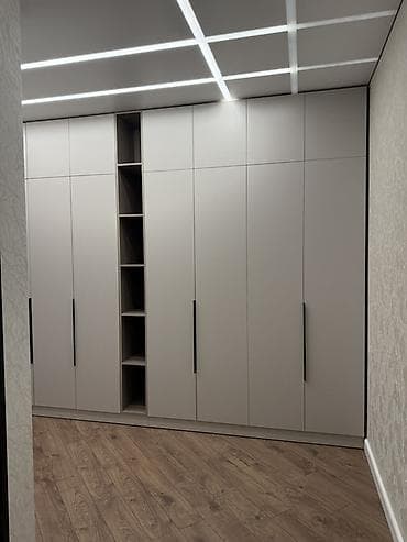 Эмерек: Прихожая и встроенные шкафы на заказ - Современный комплект мебели — 2