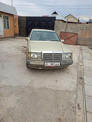 кузов 124: Mercedes-Benz W124: 1992 г., 2.3 л, Механика, Газ, Седан — 3