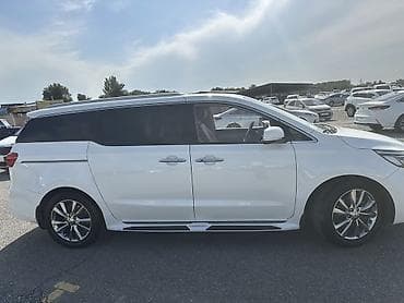 jetta 2: Kia Carnival: 2019 г., 2.2 л, Автомат, Дизель, Минивэн — 4