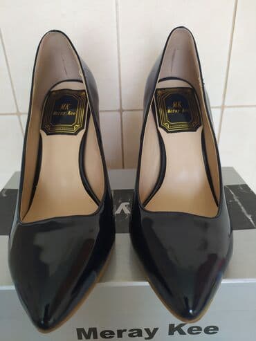 туфли беж цвет: Туфли,почти новые. 36 размер. Цвет темно- синий,почти черный — 2