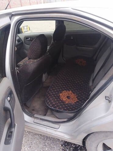 changan uni: Nissan Primera: 2001 г., 1.8 л, Механика, Бензин, Хетчбек — 2