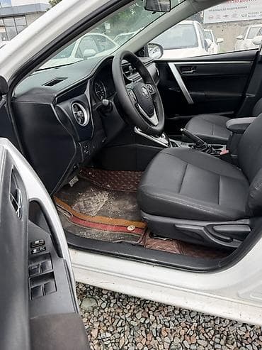 toyota corolla s: Toyota Corolla: 2020 г., 1.8 л, Вариатор, Гибрид, Седан — 3
