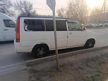 Honda Stepwgn: 2000 г., Минивэн